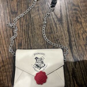 White and Red Crossbody Bag with Hogwarts Crest